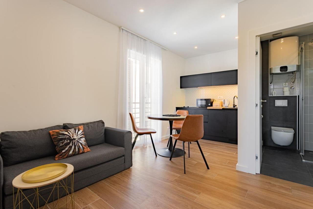 Apartmani Benzon บาชกาโวดา ภายนอก รูปภาพ