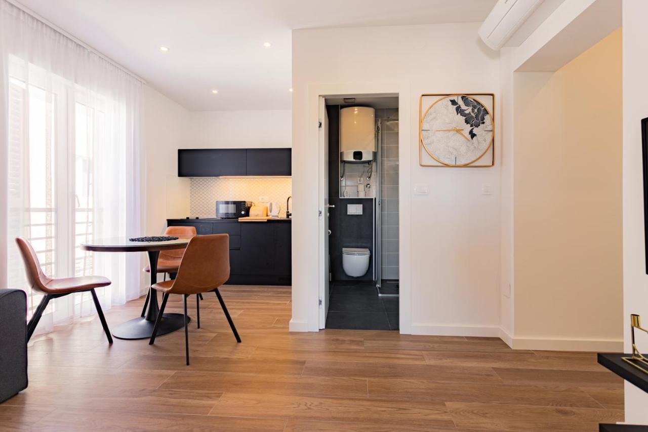 Apartmani Benzon บาชกาโวดา ภายนอก รูปภาพ