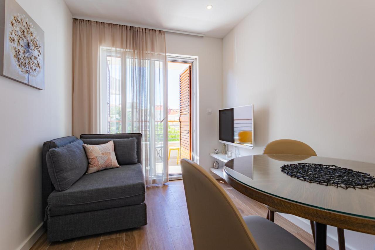 Apartmani Benzon บาชกาโวดา ภายนอก รูปภาพ