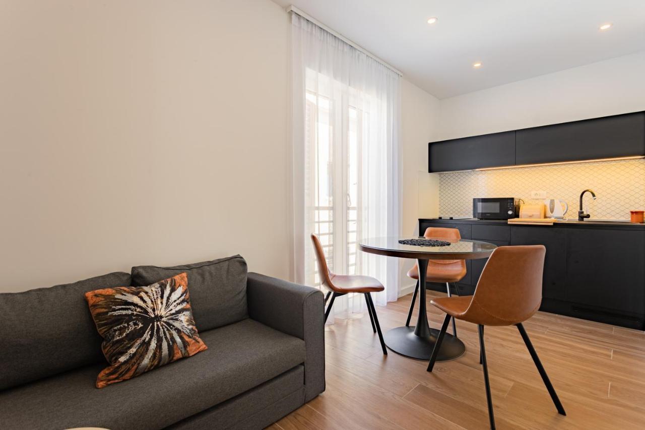 Apartmani Benzon บาชกาโวดา ภายนอก รูปภาพ