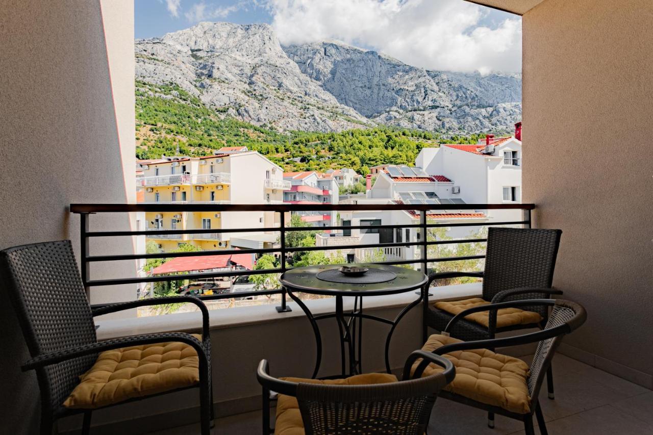 Apartmani Benzon บาชกาโวดา ภายนอก รูปภาพ