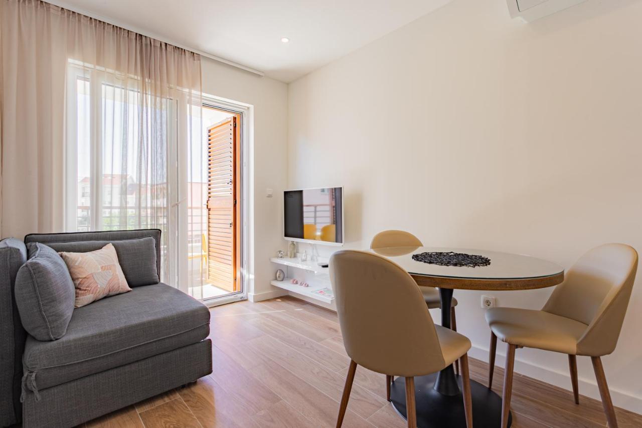 Apartmani Benzon บาชกาโวดา ภายนอก รูปภาพ