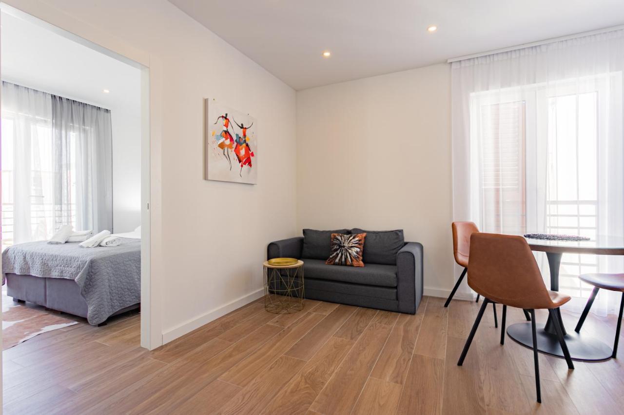 Apartmani Benzon บาชกาโวดา ภายนอก รูปภาพ