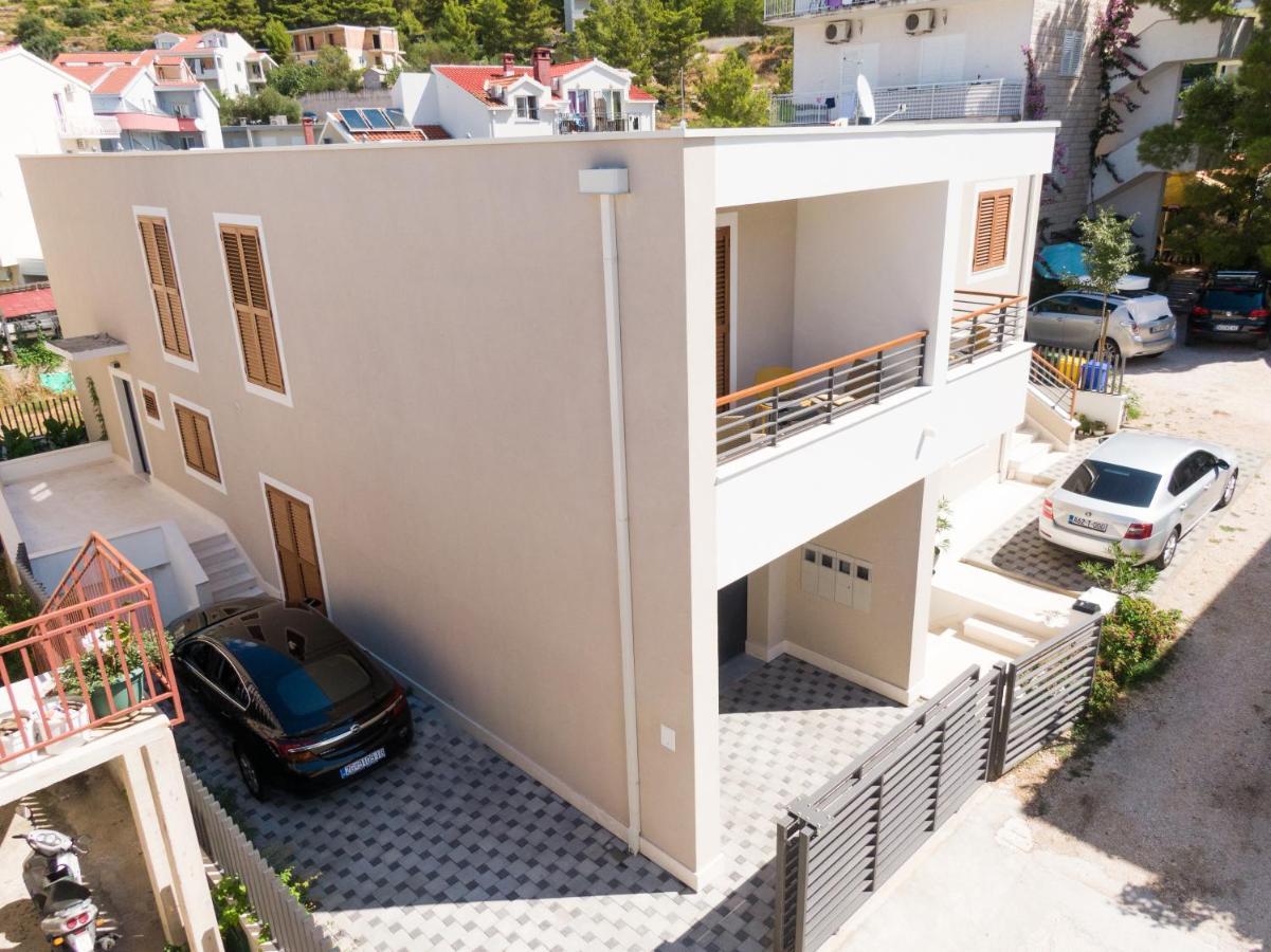 Apartmani Benzon บาชกาโวดา ภายนอก รูปภาพ